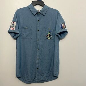 Disney Parks Forever Collection by Junk Food Women’s Pinocchio Button Up Size M